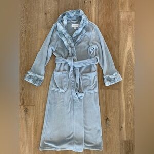 Carole Hochman blue rode size small